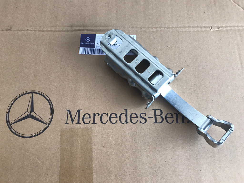 Genuine Mercedes Sprinter Front Door Hinge Left Or Right .   Fit  2006.2018