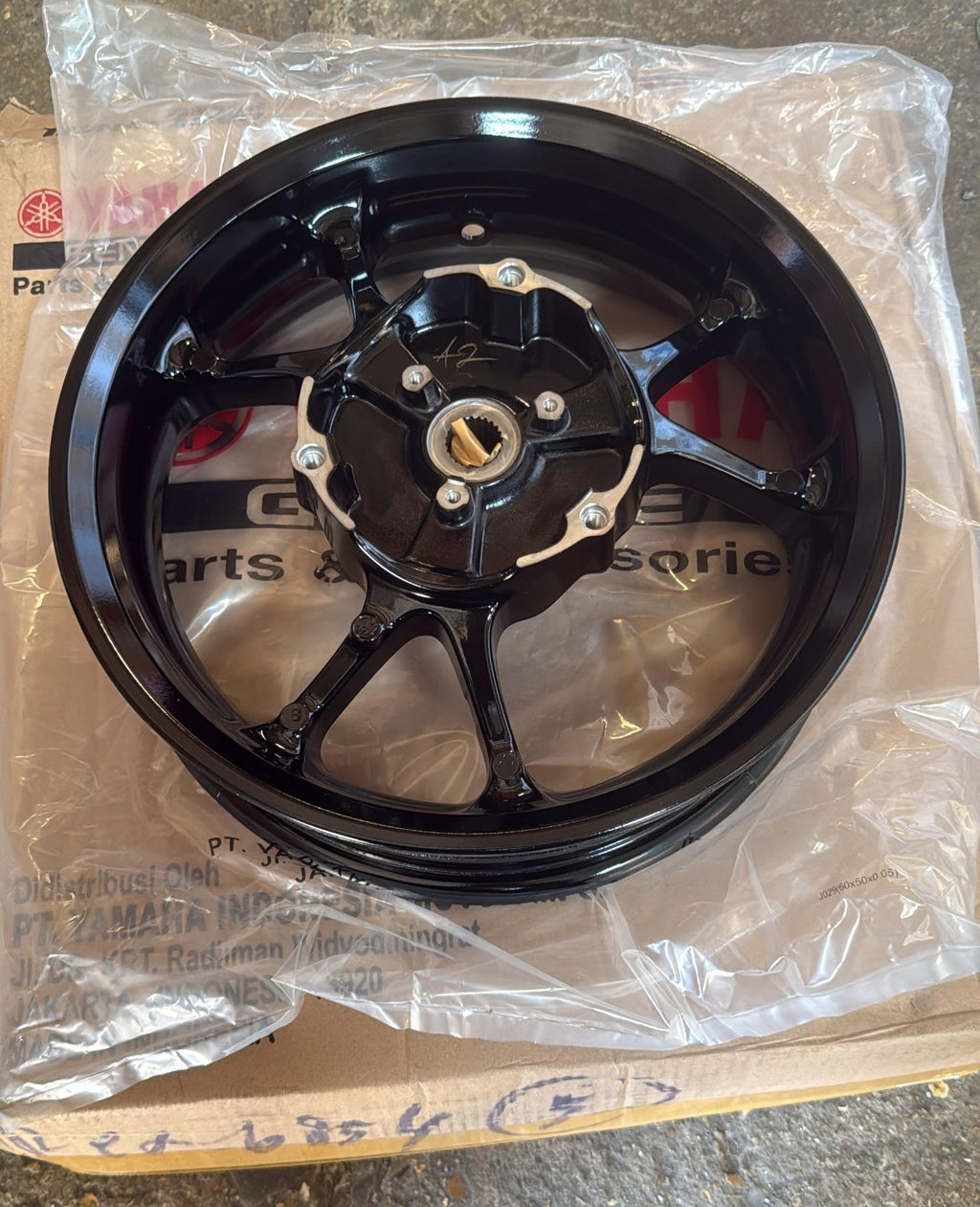 Genuine Yamaha Nmax 2021-2025 CAST WMEEL, REAR PELEK BELAKANG 86H-F5338-01-33