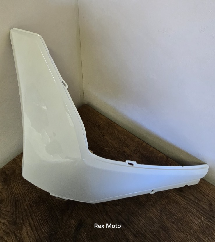 Yamaha N-Max 125 2025 White Gloss Lower Left Mole Under Cover