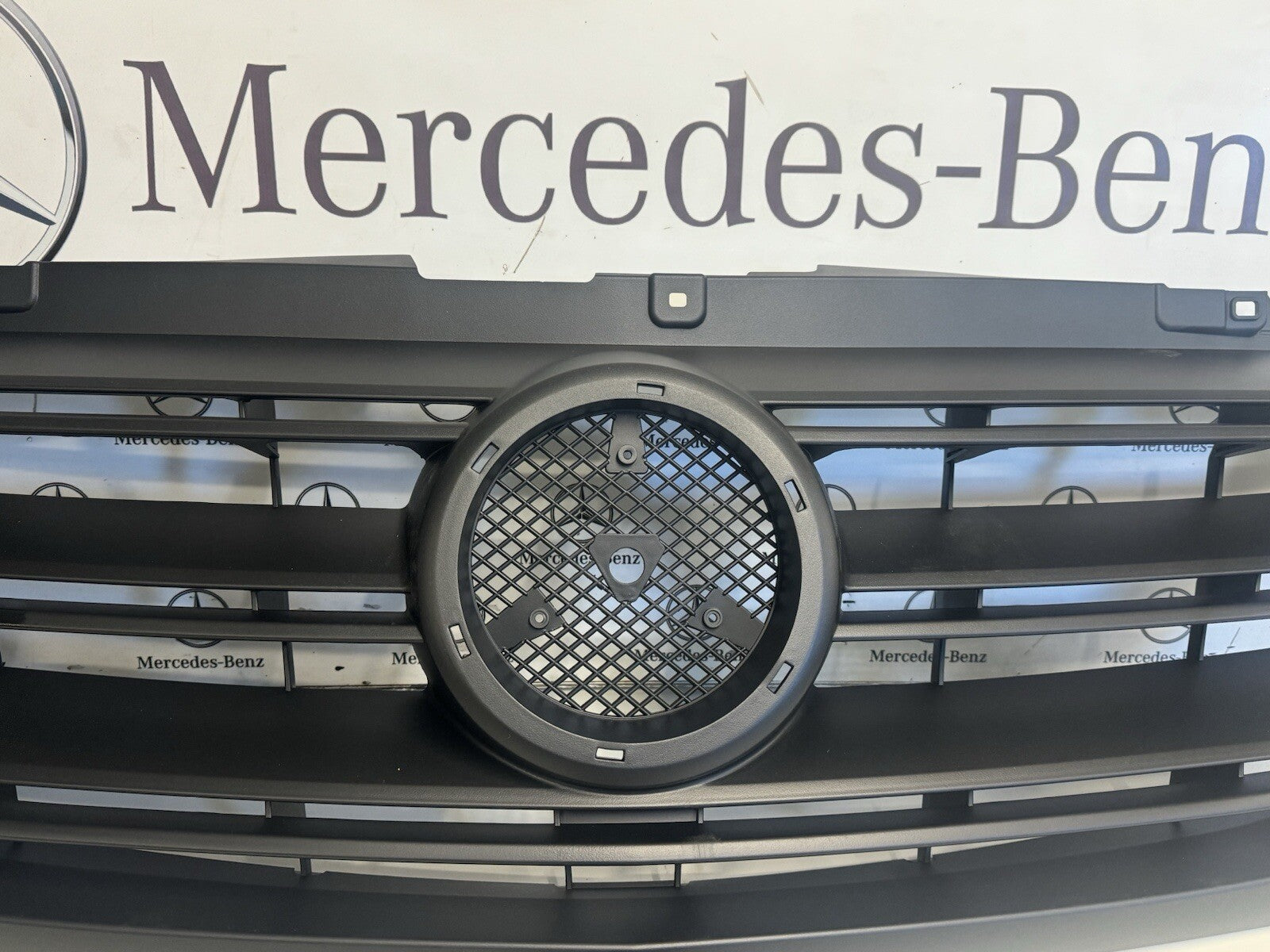 MERCEDES SPRINTER FRONT GRILL W907 W910 NEW SHAPE MODEL FACELIFT 2018-2023