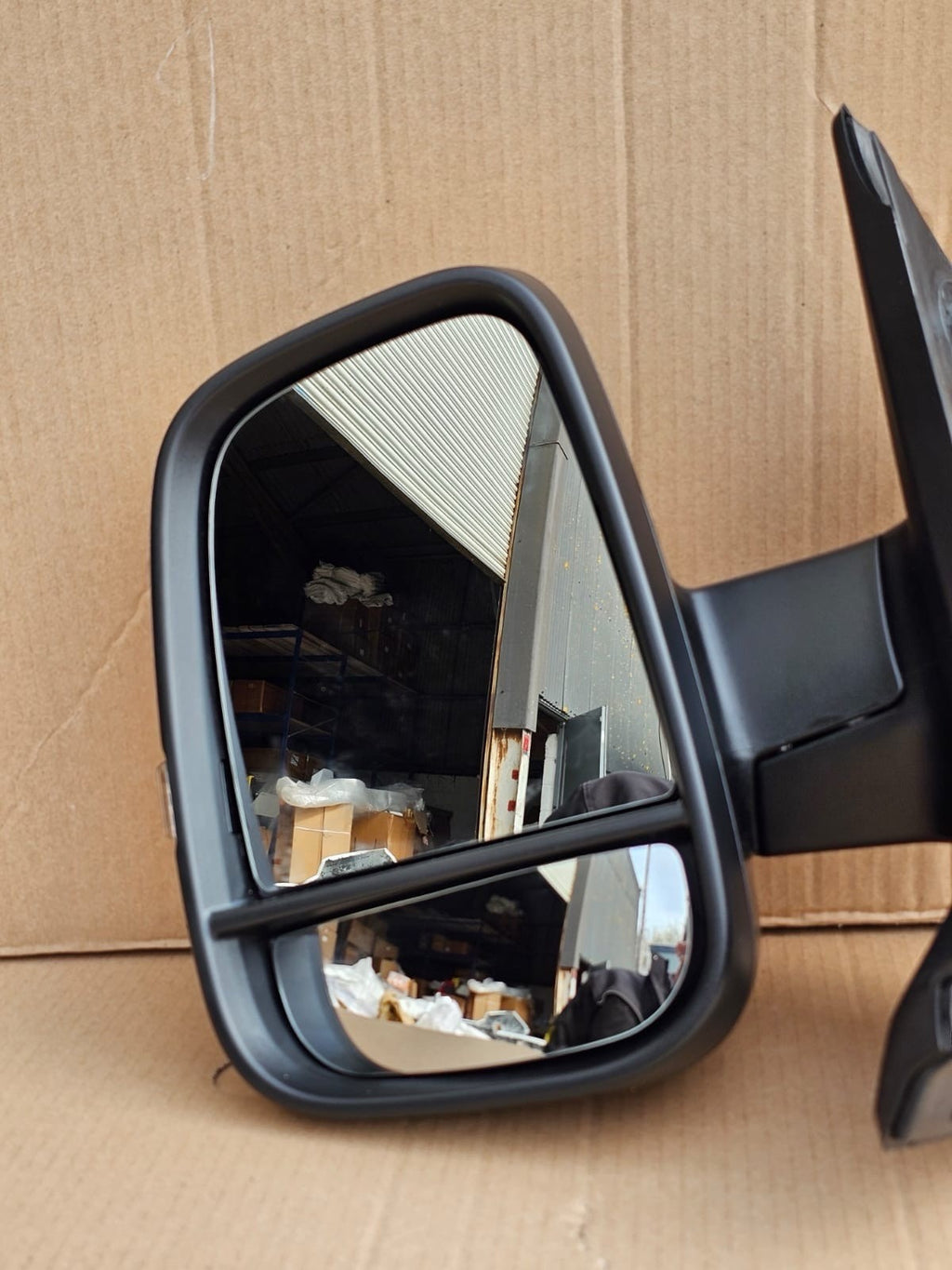 Genuine Door Mirror Manual Left LH For Maxus Deliver 9 Passenger Side