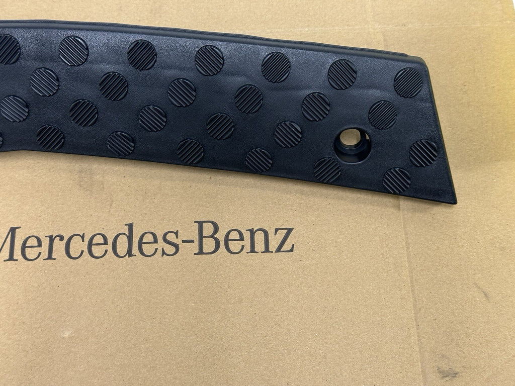 FRONT BUMPER STEP MERCEDES SPRINTER W906 2013 - 2018  9068850411 Grill Step
