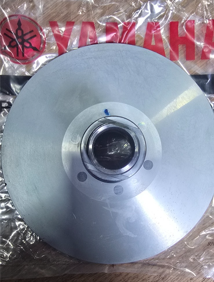 YAMAHA Secondary Sliding Sheave, B74-E7670-00 OEM CZD300-AX-MAX 300 ABS
