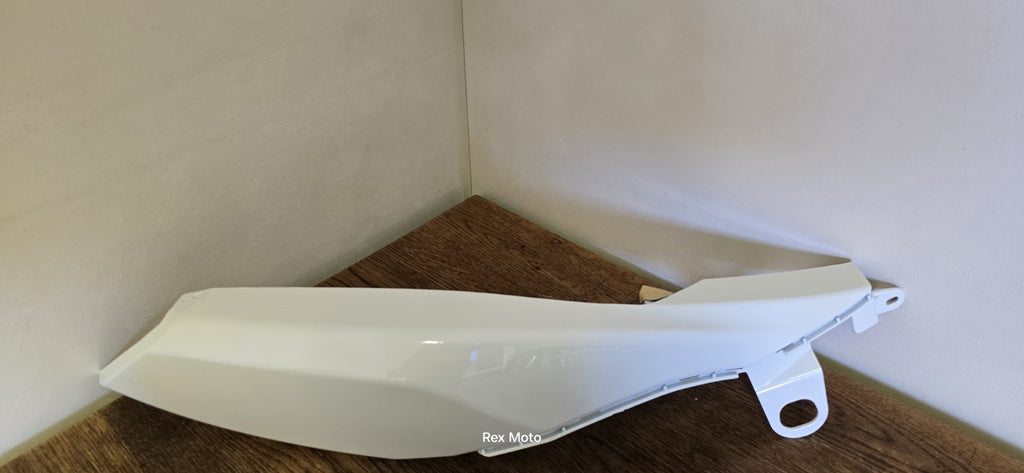YAMAHA NMAX 125 V3 Rear Right SIDE COVER PANEL White GLOSS 2025 BLS-F1721-00