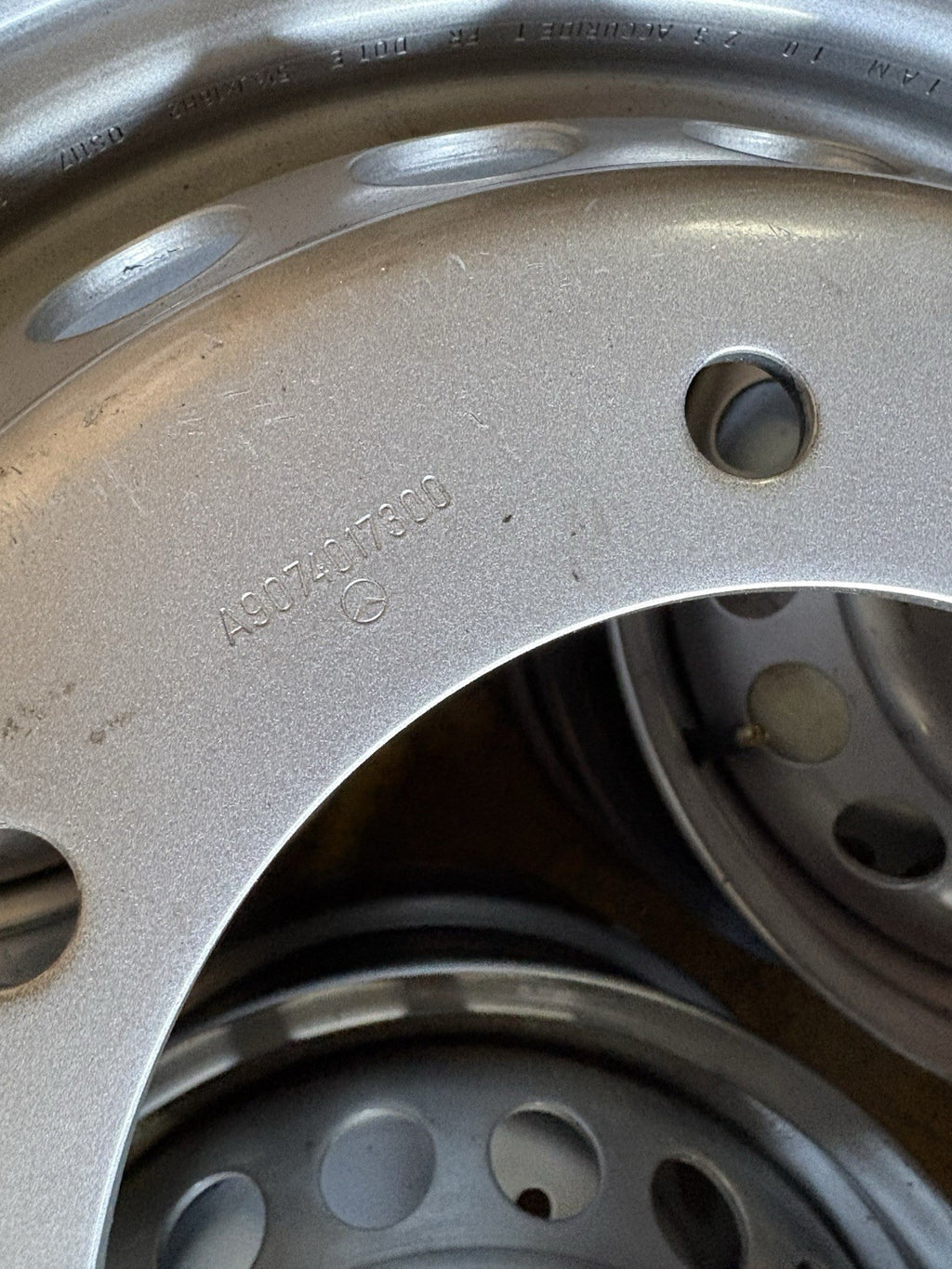 Twin Wheel Mercedes Sprinter Brand New Wheel Delivery Mileage X1 Original