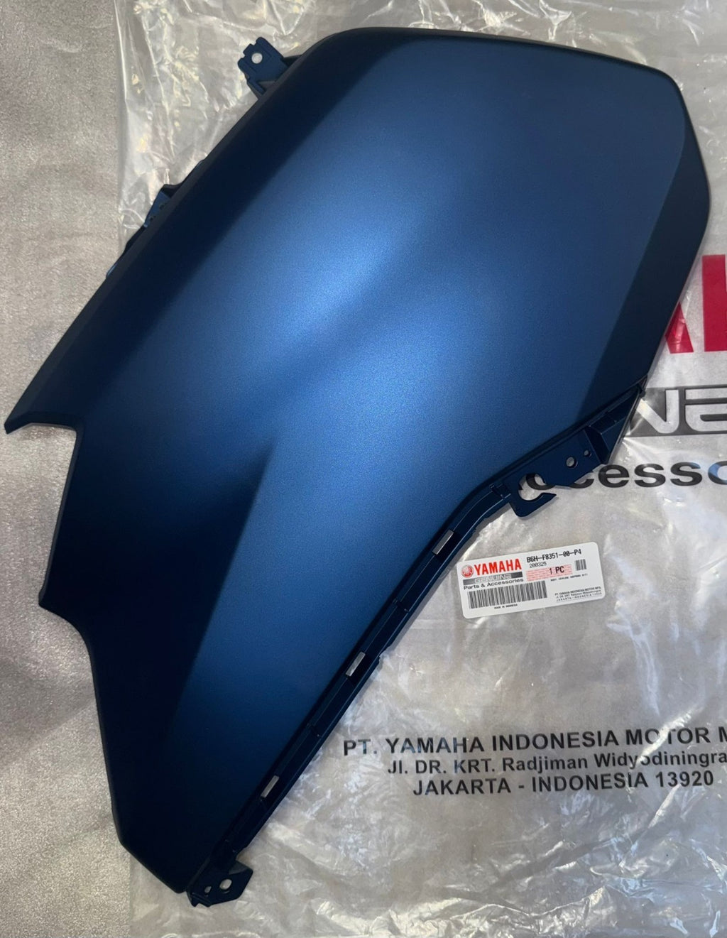 GENUINE YAMAHA GPD125 NMAX N-MAX 2021 RIGHT UPPER PANEL COWL BLUE  B6HF835100P4