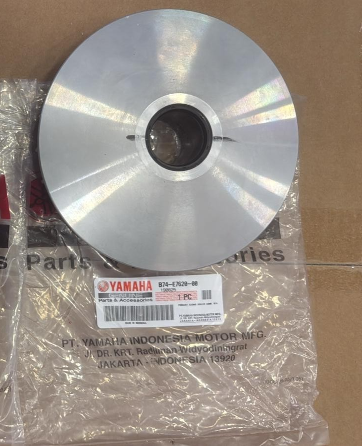 Yamaha XMAX300 XMAX-300 XMAX 300 Primary Sliding Sheave B74-E7620-00 Genuine New
