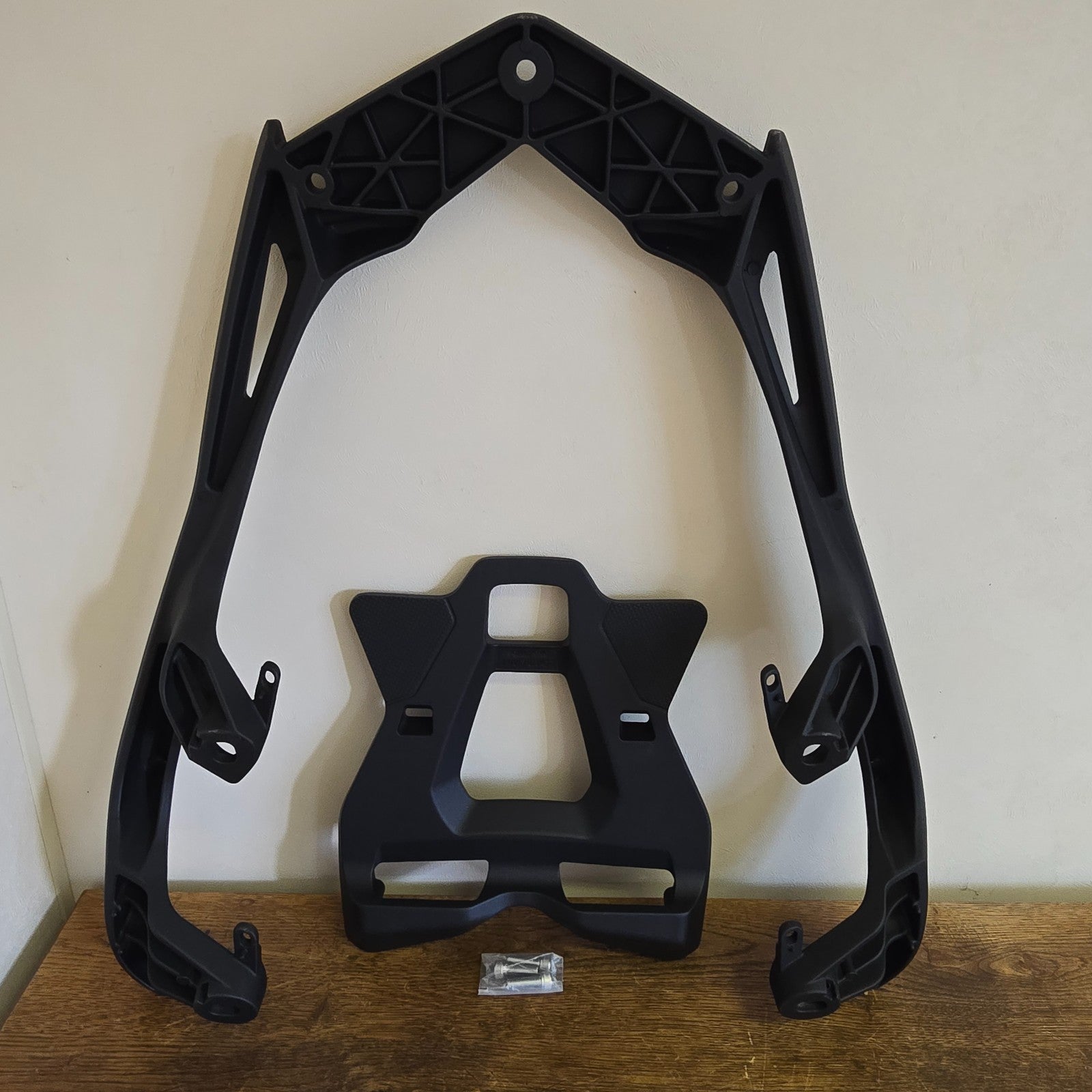 High-Quality Yamaha X-MAX 300 2018 Passenger Grap/Rear Rack /Carrier 2020-2026