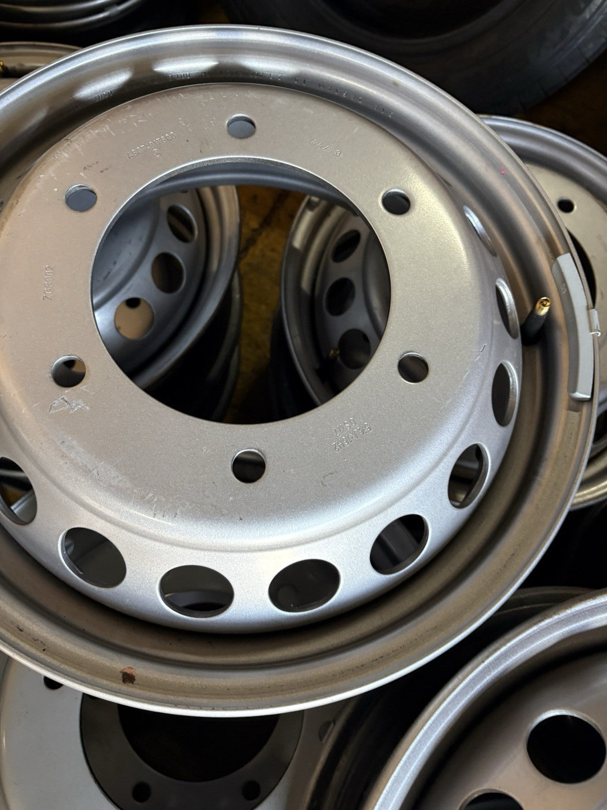 Twin Wheel Mercedes Sprinter Brand New Wheel Delivery Mileage X1 Original