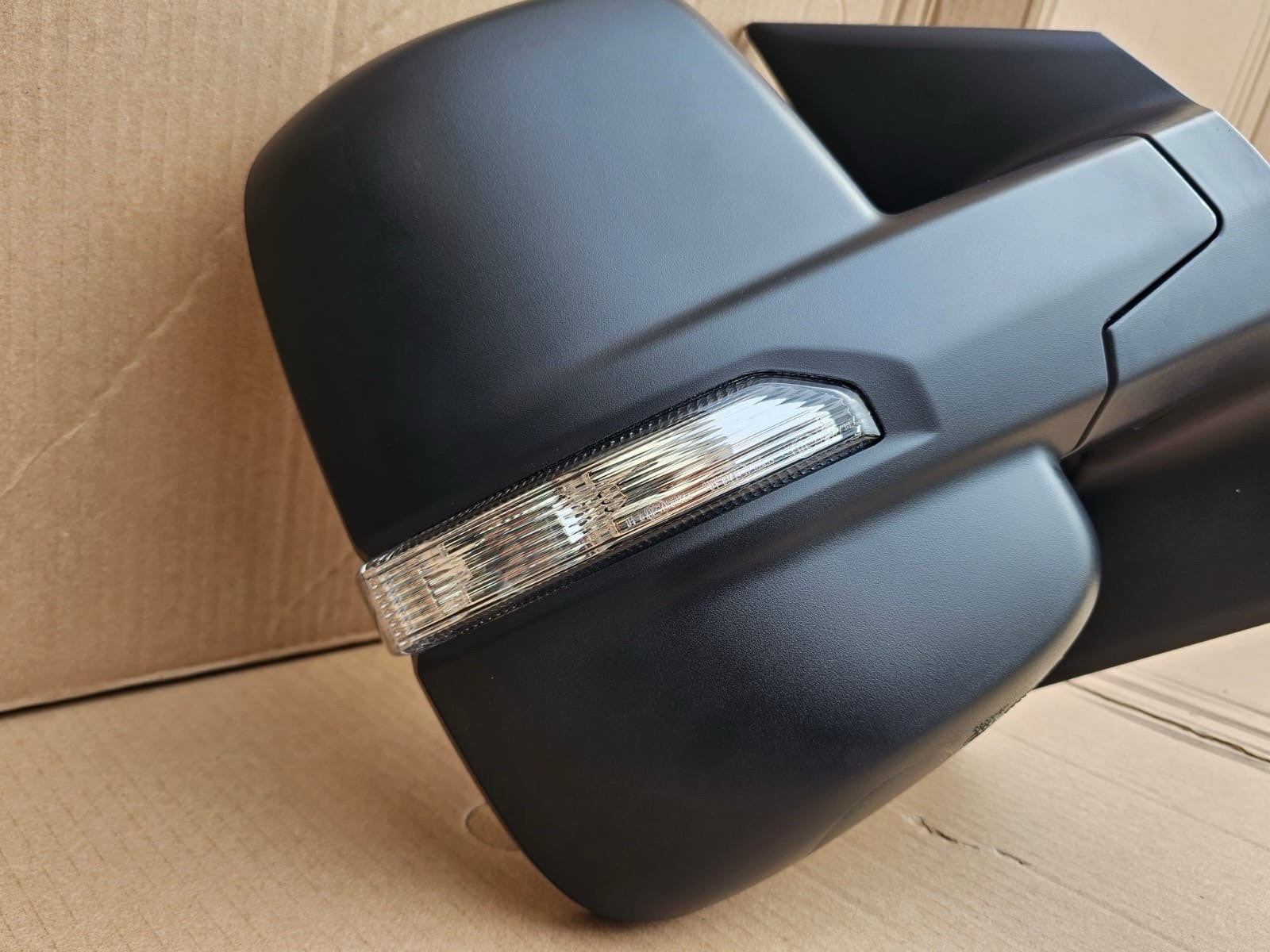 Genuine Door Mirror Electric R/H  Maxus Deliver 9 Driver  Side