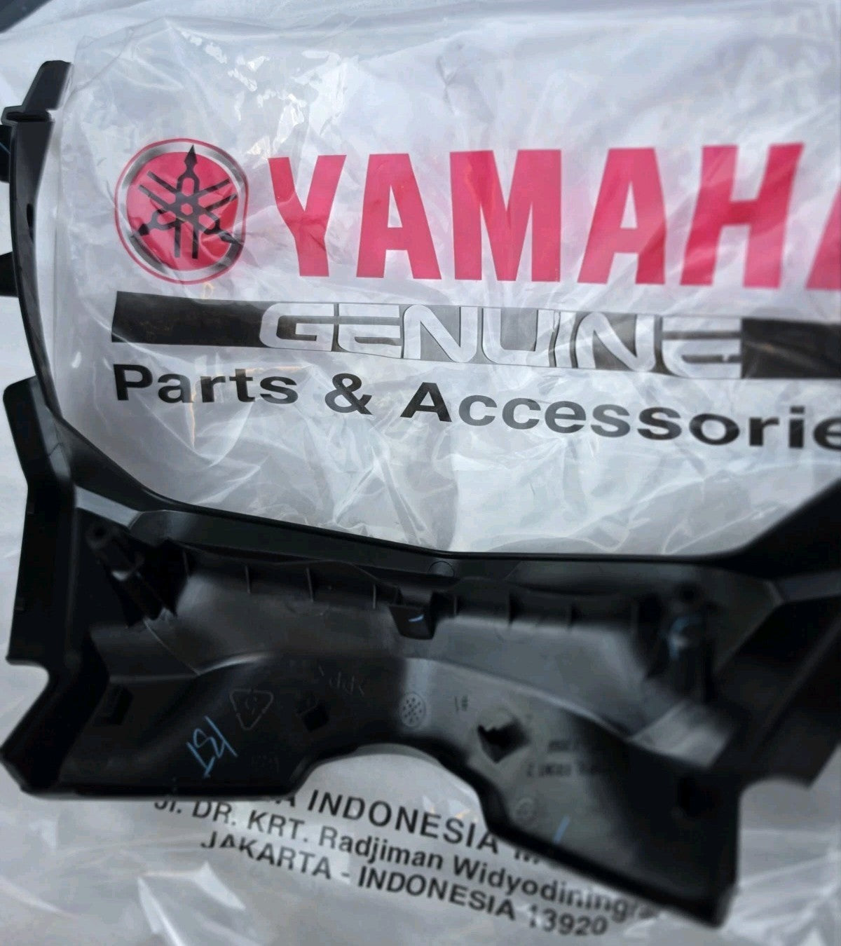 Genuine Yamaha Nmax Gpd125-a 125 2025 - 2026 Front Centre Trim Fairing Nose Trim