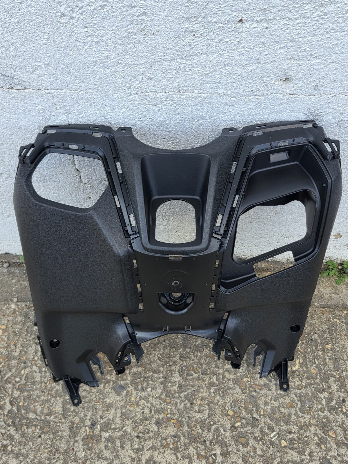Genuine Part YAMAHA NMAX 125 2025 Front Inner Leg Shield / Cover BLS-F8311