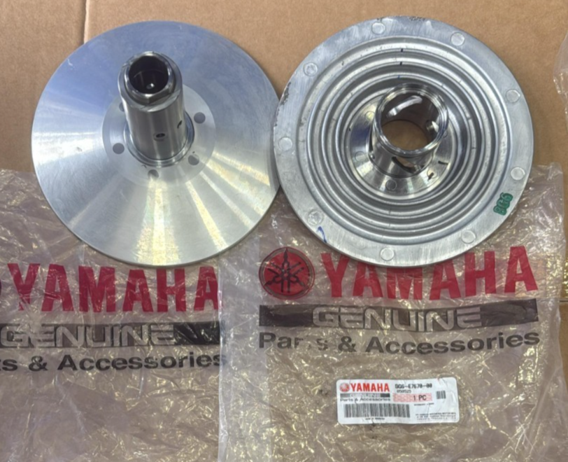 YAMAHA Secondary Sliding Sheave, B74-E7670-00 OEM CZD300-AX-MAX 300 ABS