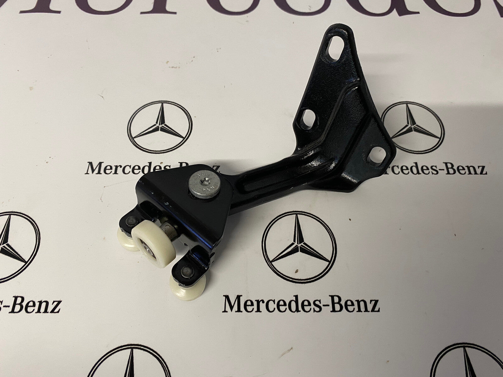 Genuine Mercedes Sprinter VW Crafter Top Side Loading Door Roller A9067600047