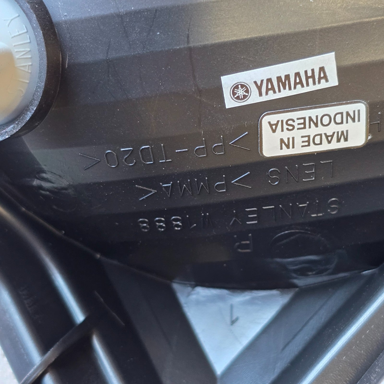 Yamaha Nmax125 GPD125 2015-2020 Right hand front indicator 2DP-H3320-00 OEM