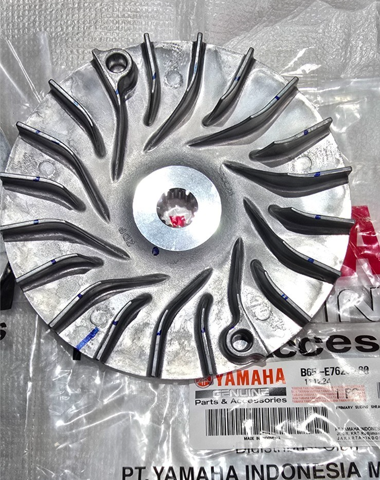 Yamaha NMAX 125 2015-2020 Clutch Primary Sliding Sheave 2DP-E7620-00 OEM
