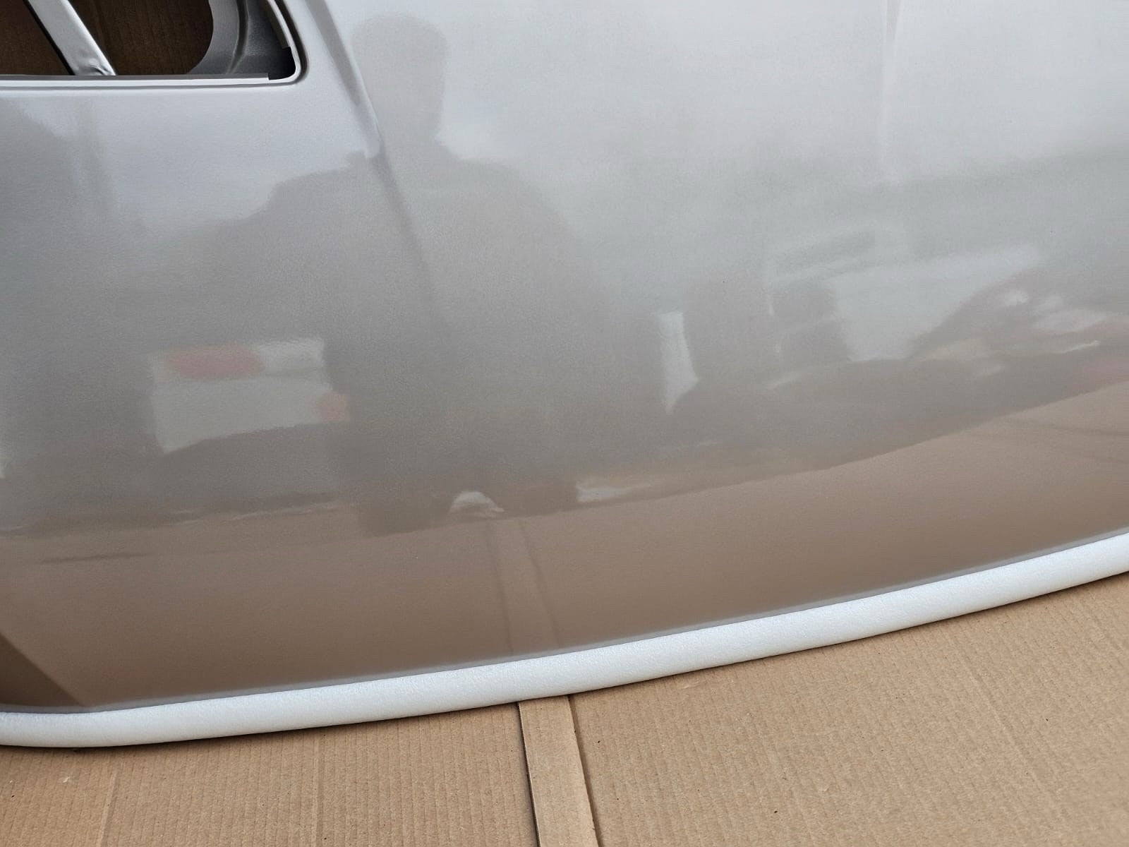 Maxus Deliver 9 Bonnet Hood White 2020-2025 prime