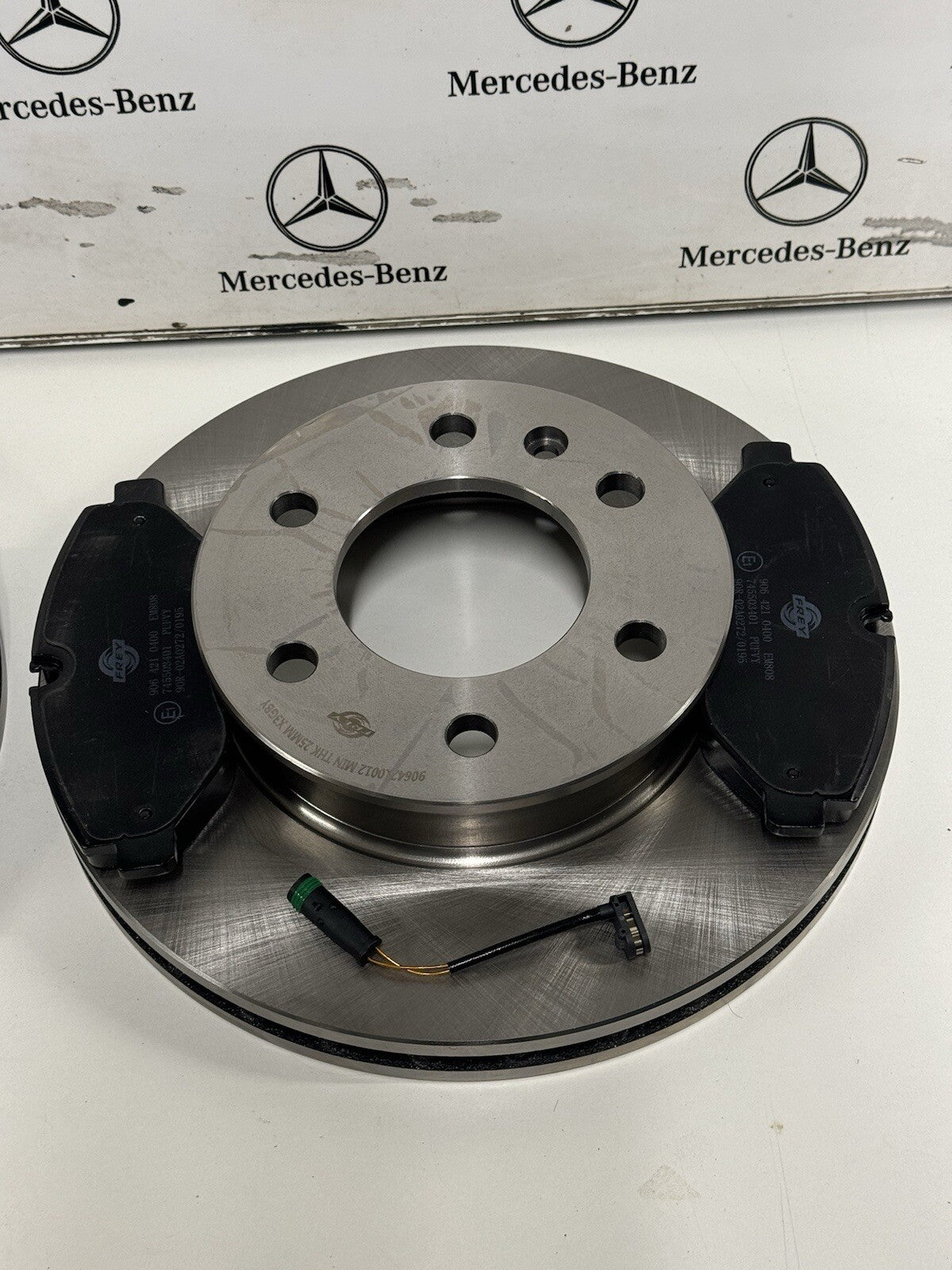 Mercedes Sprinter Front Disc + Pads + Sensors 2006-On 9064210400 9064210012