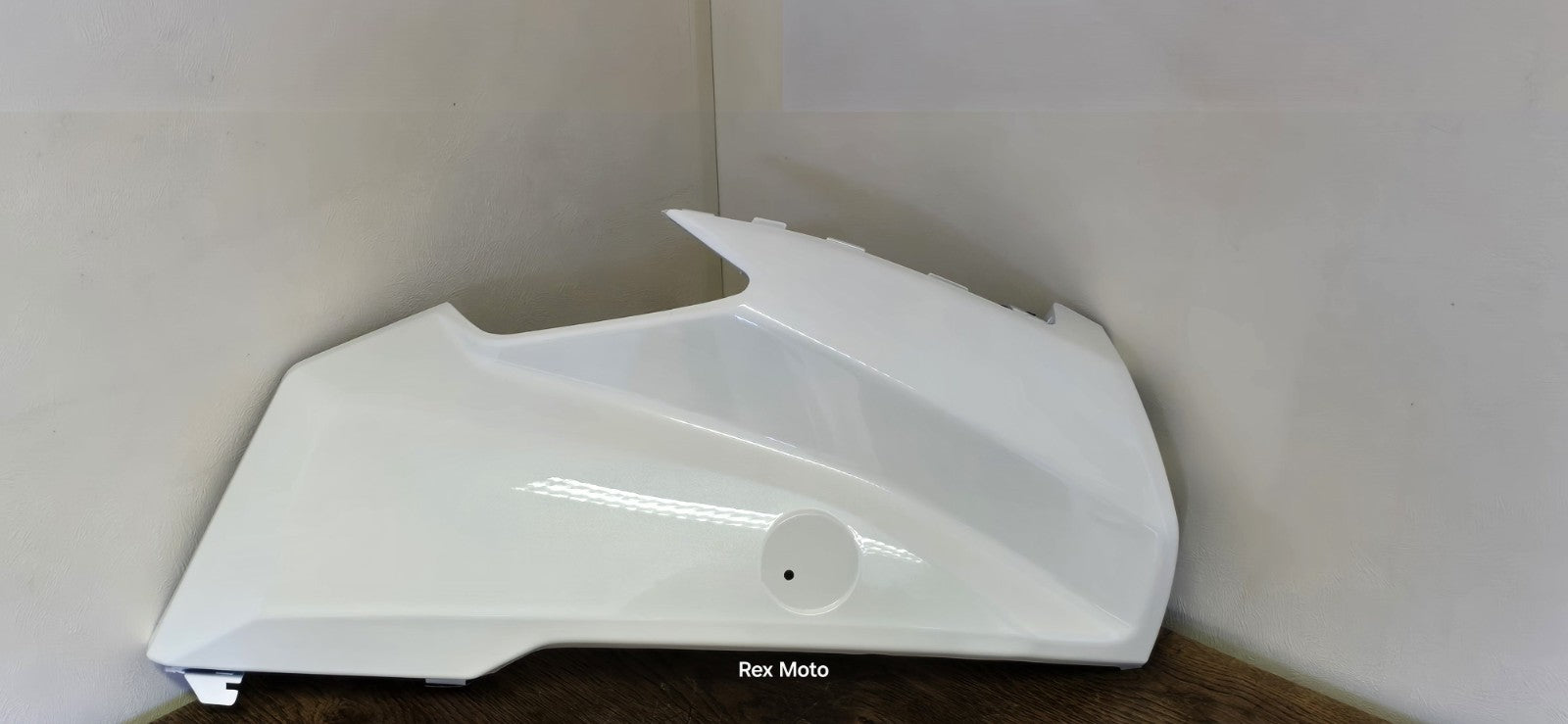 yamaha Nmax 125 2025 Front Side Left Panle White GLOSS BLS-F8351