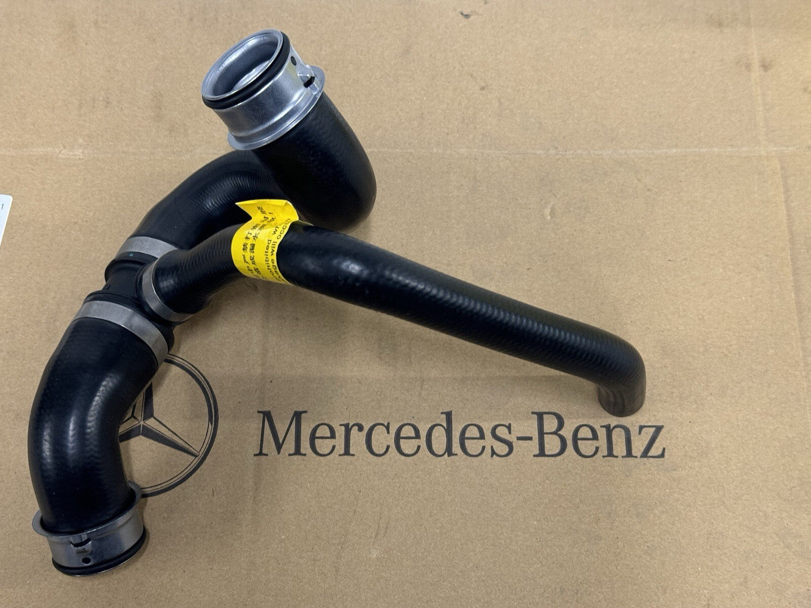Mercedes Sprinter W906 Water Hose Cooling Radiator Coolant Pipe Hose A9065011482
