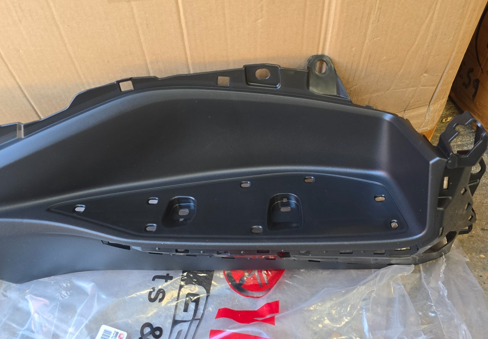 Genuine Left Board Footrest Fairing For Yamaha X-Max BKA-F7481-00 300 2023-2025