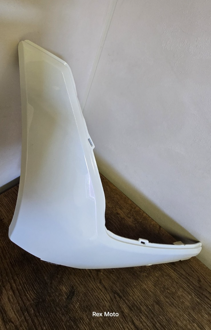 Yamaha N-Max 125 2025 White Gloss Lower Left Mole Under Cover
