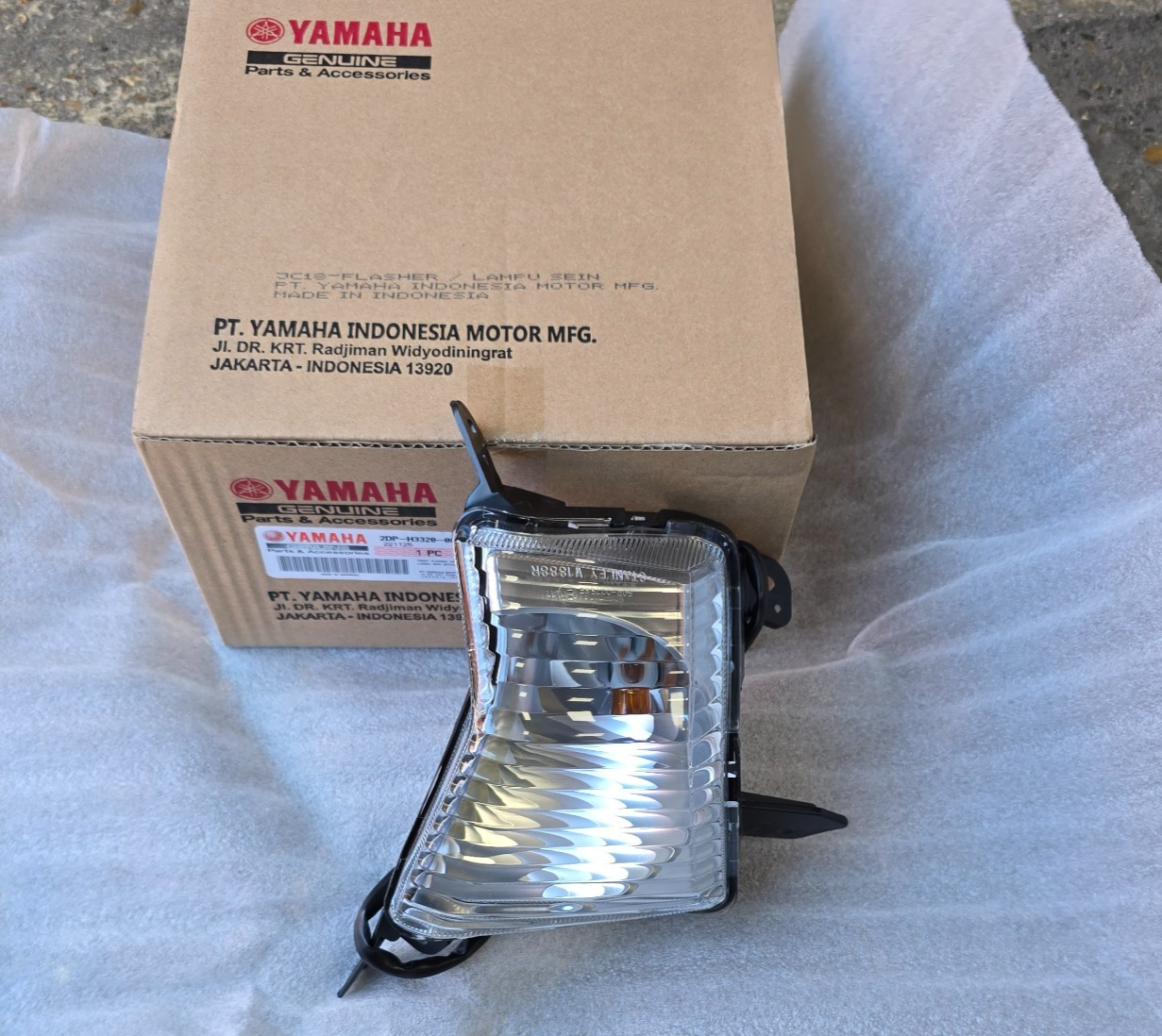 Yamaha Nmax125 GPD125 2015-2020 Right hand front indicator 2DP-H3320-00 OEM