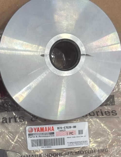 Yamaha XMAX300 XMAX-300 XMAX 300 Primary Sliding Sheave B74-E7620-00 Genuine New