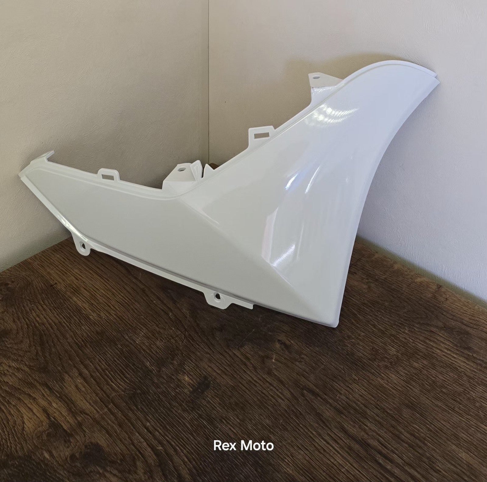 Fits Yamaha NMax Side Lower Mole Cover Right B6H-F171M-00-PA 2021-2024 White