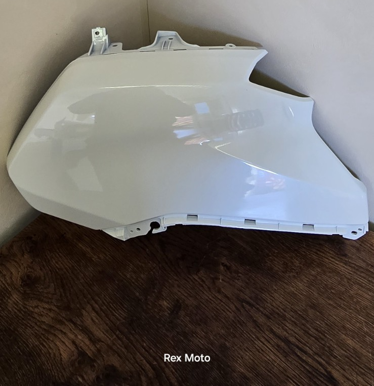 Yamaha NMax GPD125 2021 - 2024 Front Panel Right Side White B6H-F8351-00