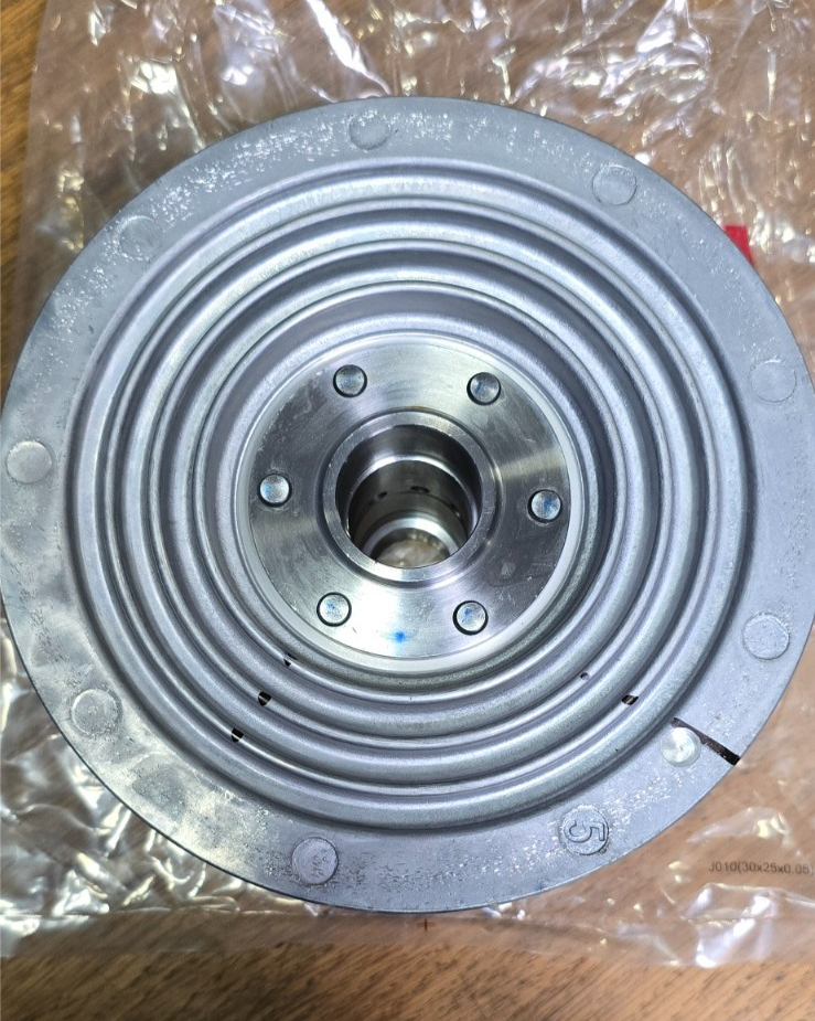 YAMAHA Secondary Sliding Sheave, B74-E7670-00 OEM CZD300-AX-MAX 300 ABS