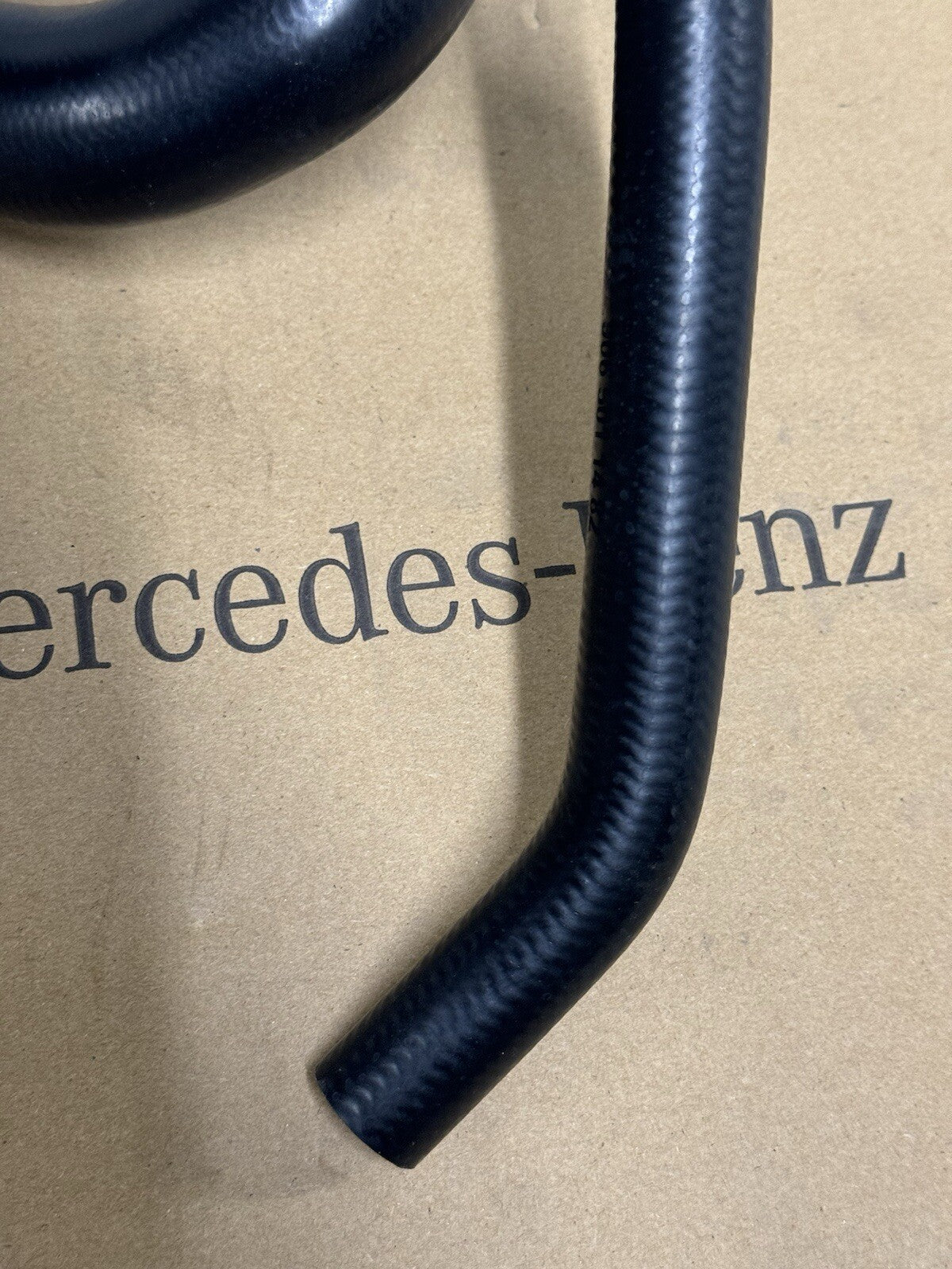 Mercedes Sprinter W906 Water Hose Cooling Radiator Coolant Pipe Hose A9065011482