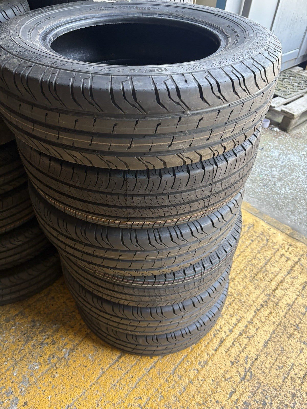 195 75 R16C, Continental X 1 FIT VAN, TYRE, Brand New