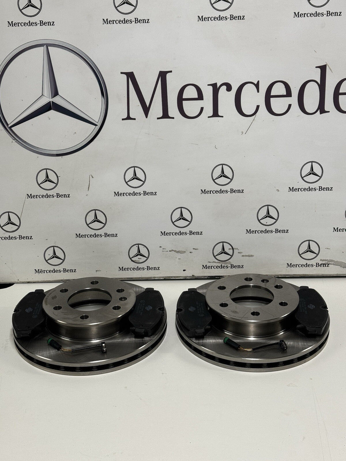 Mercedes Sprinter Front Disc + Pads + Sensors 2006-On 9064210400 9064210012