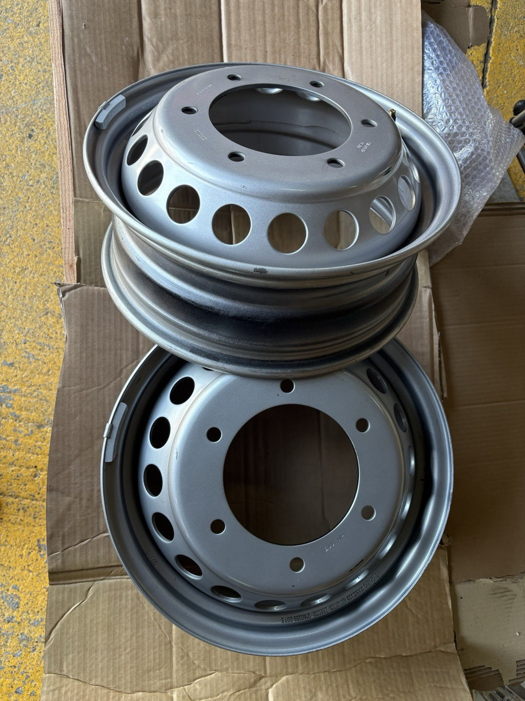 Twin Wheel Mercedes Sprinter Brand New Wheel Delivery Mileage X1 Original
