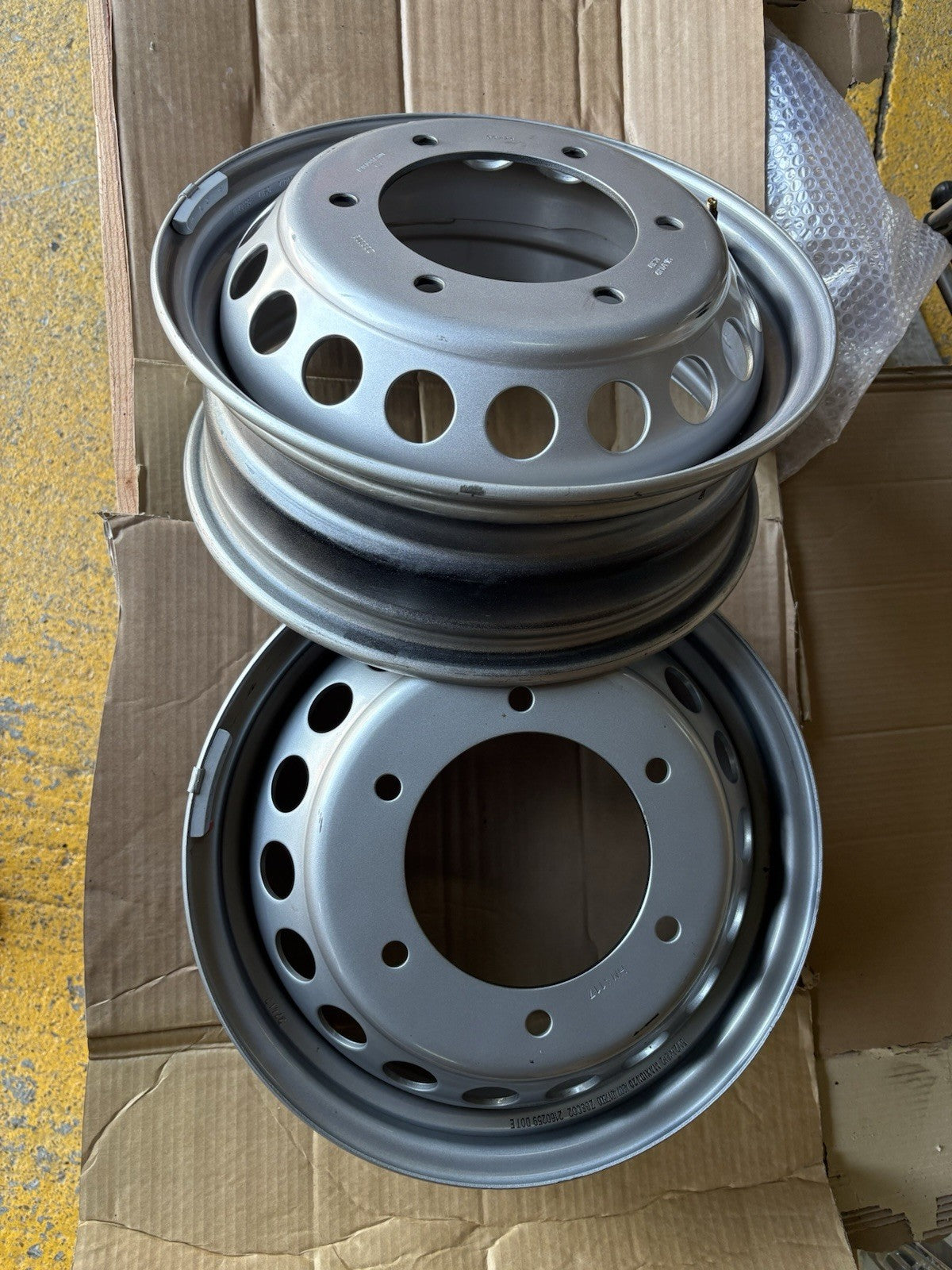 Twin Wheel Mercedes Sprinter Brand New Wheel Delivery Mileage X1 Original